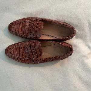 J.CREW Jasmine Frost Academy Crocodile Embossed Leather Loafer | Size 7 🏖️